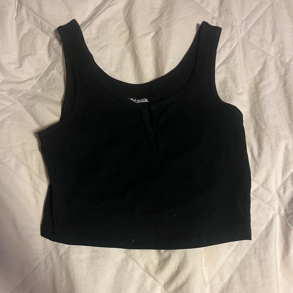 Black tank top size: small brand: wild fable